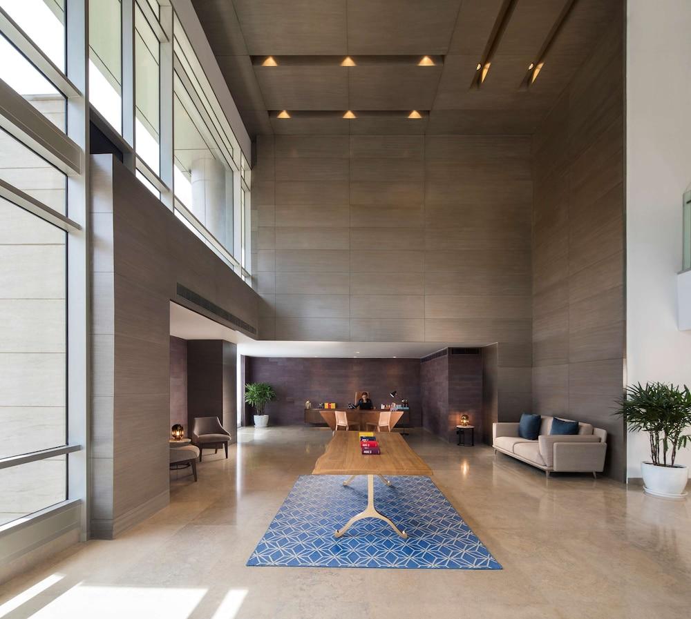 Отель Andaz Delhi, By Hyatt Нью-Дели Экстерьер фото The lobby of the hotel